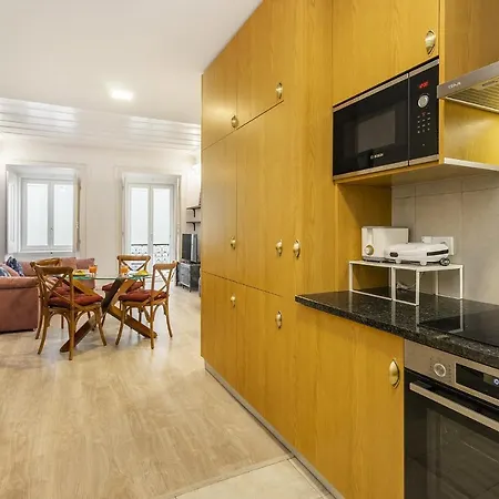 Whome Bairro Alto 2-bed Location Fully Equipped Апартаменти Лісабон